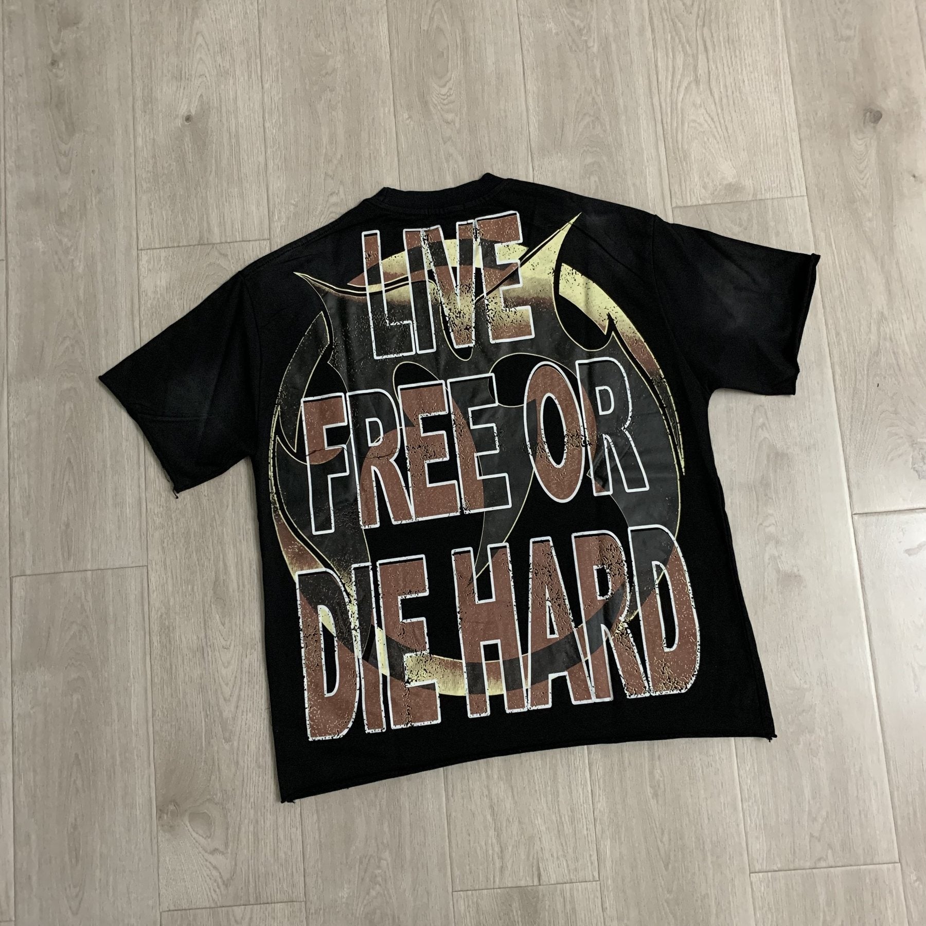 MAJESTIK Live Free Horse Graphic Short-Sleeve T-Shirt — back