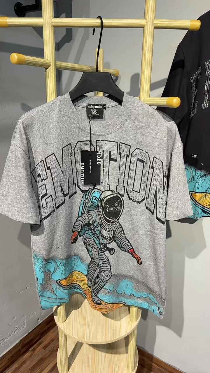 MIXED EMOTION Astronaut Surf Graphic T-Shirt — front