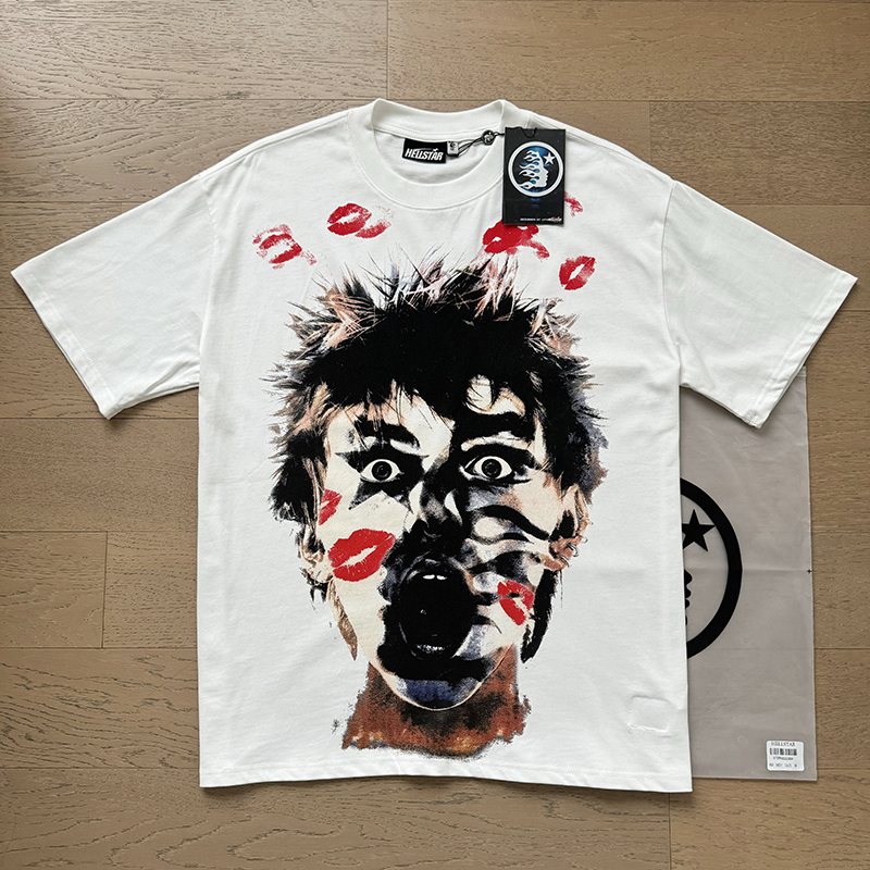 Hellstar Embrasse-Moi Portrait Graphic T-Shirt — context