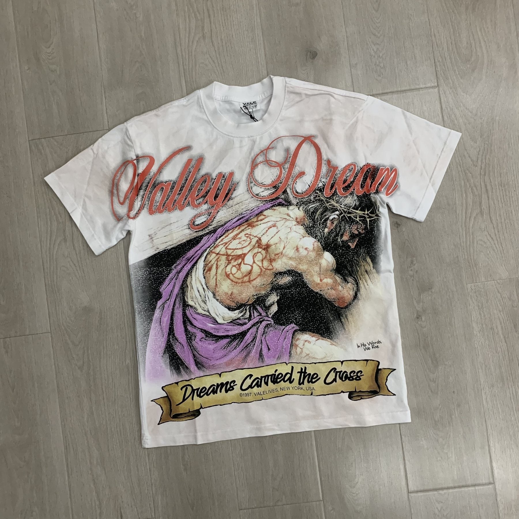 VALE Dream Graphic Short-Sleeve T-Shirt — front