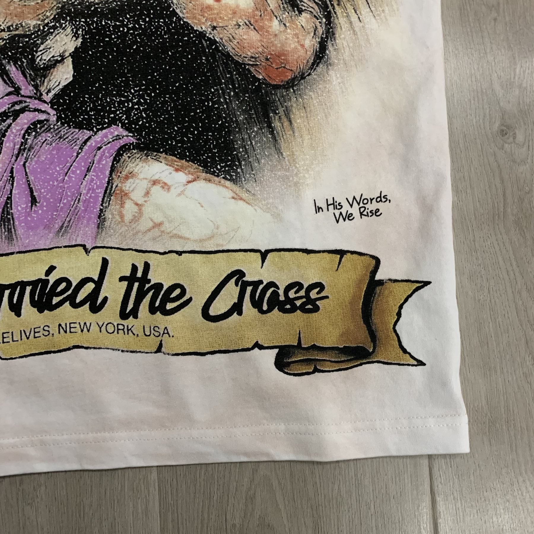 VALE Dream Graphic Short-Sleeve T-Shirt — detail