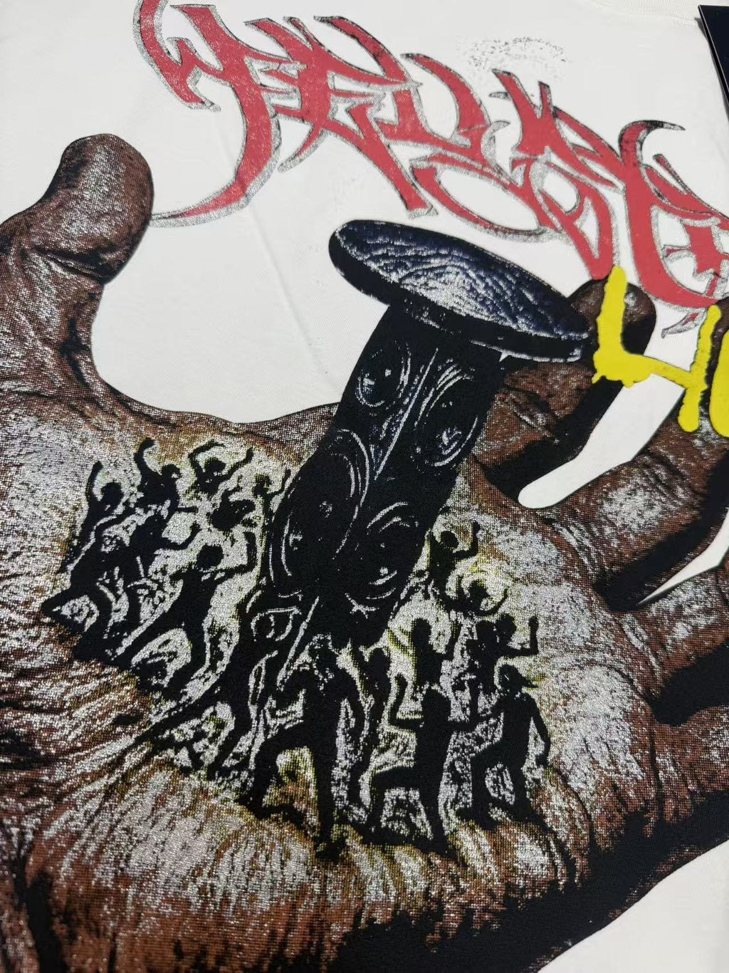 Hellstar Live Graffiti Graphic T-Shirt — detail