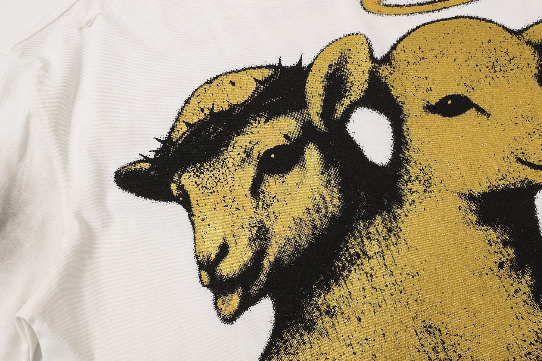 Hellstar Two-Headed Lamb Graphic T-Shirt — detail