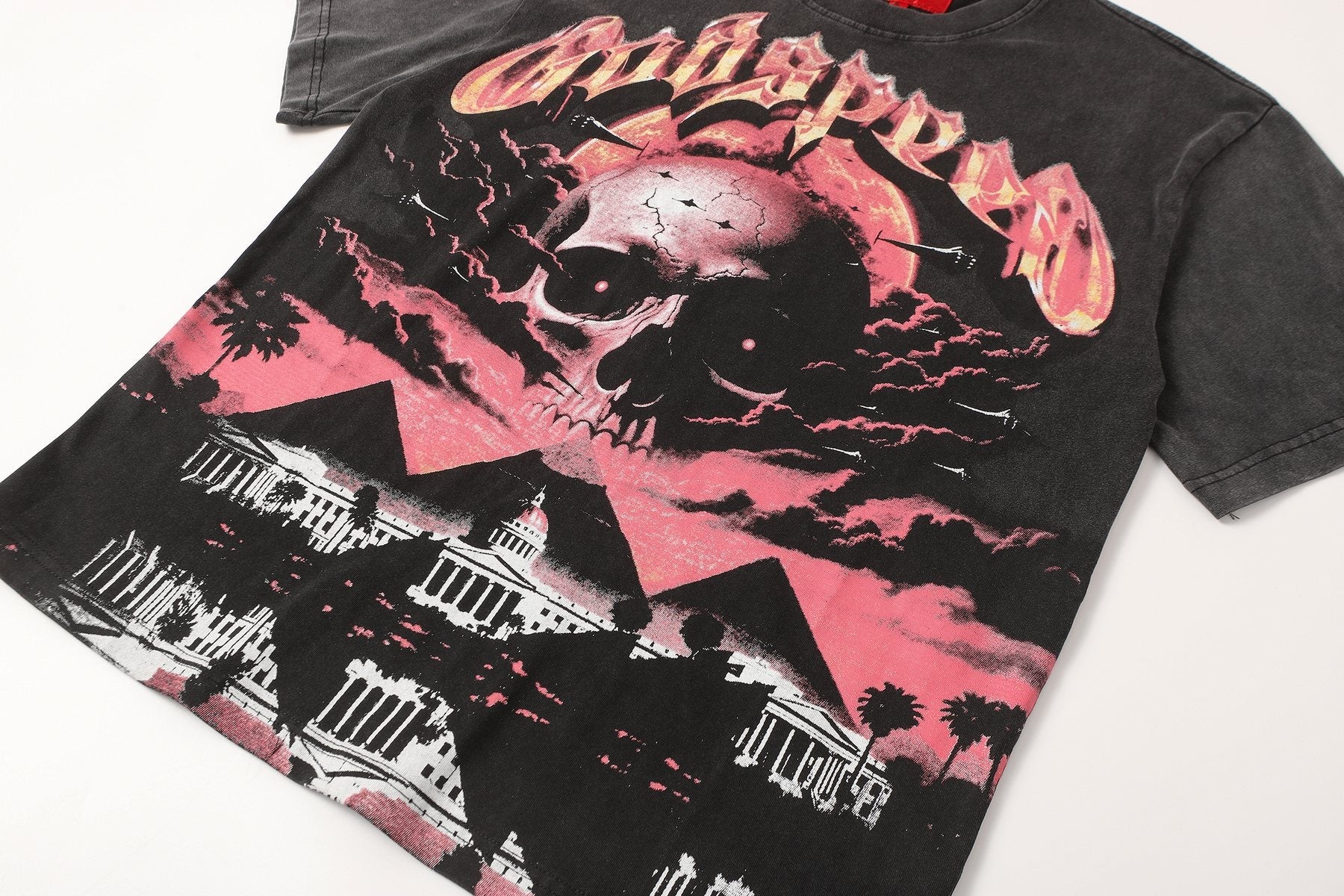 Godspeed E Pluribus Unum Skull Graphic T-Shirt — detail