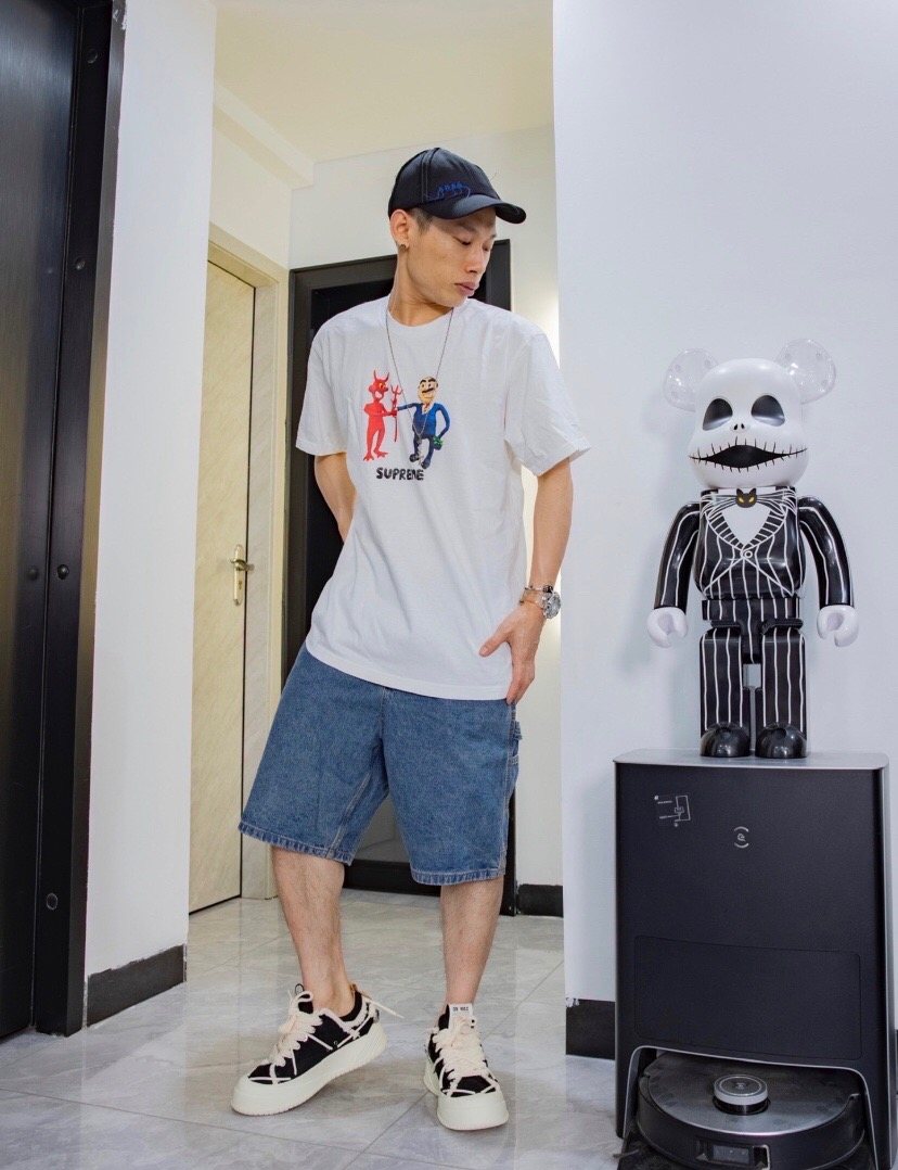 Supreme Business Devil Graphic T-Shirt — context
