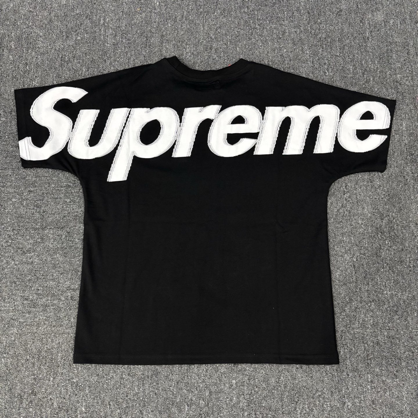 Supreme Oversized Wordmark Short-Sleeve T-Shirt — hero