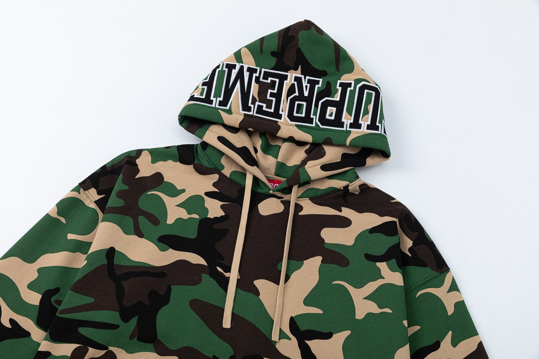Supreme Camouflage Team 94 Graphic Hoodie — detail