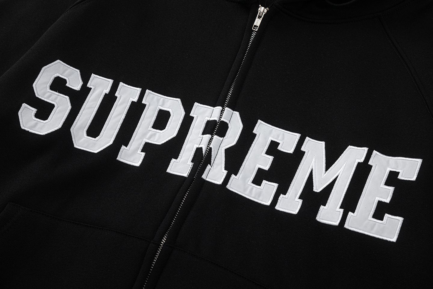 Supreme Front Appliqué Zip Hoodie — detail