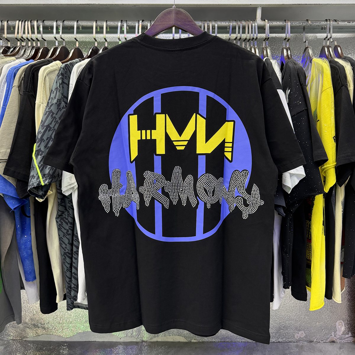HARMONY UFO City Graphic Short-Sleeve T-Shirt — context