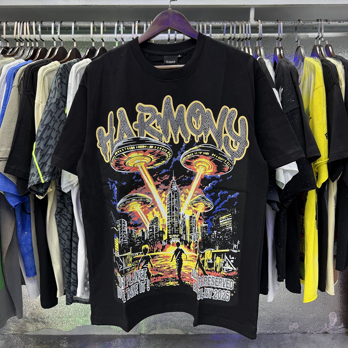 HARMONY UFO City Graphic Short-Sleeve T-Shirt — context