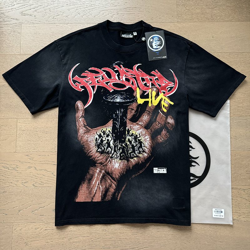 Hellstar 4LIFE Graphic Short-Sleeve T-Shirt — context