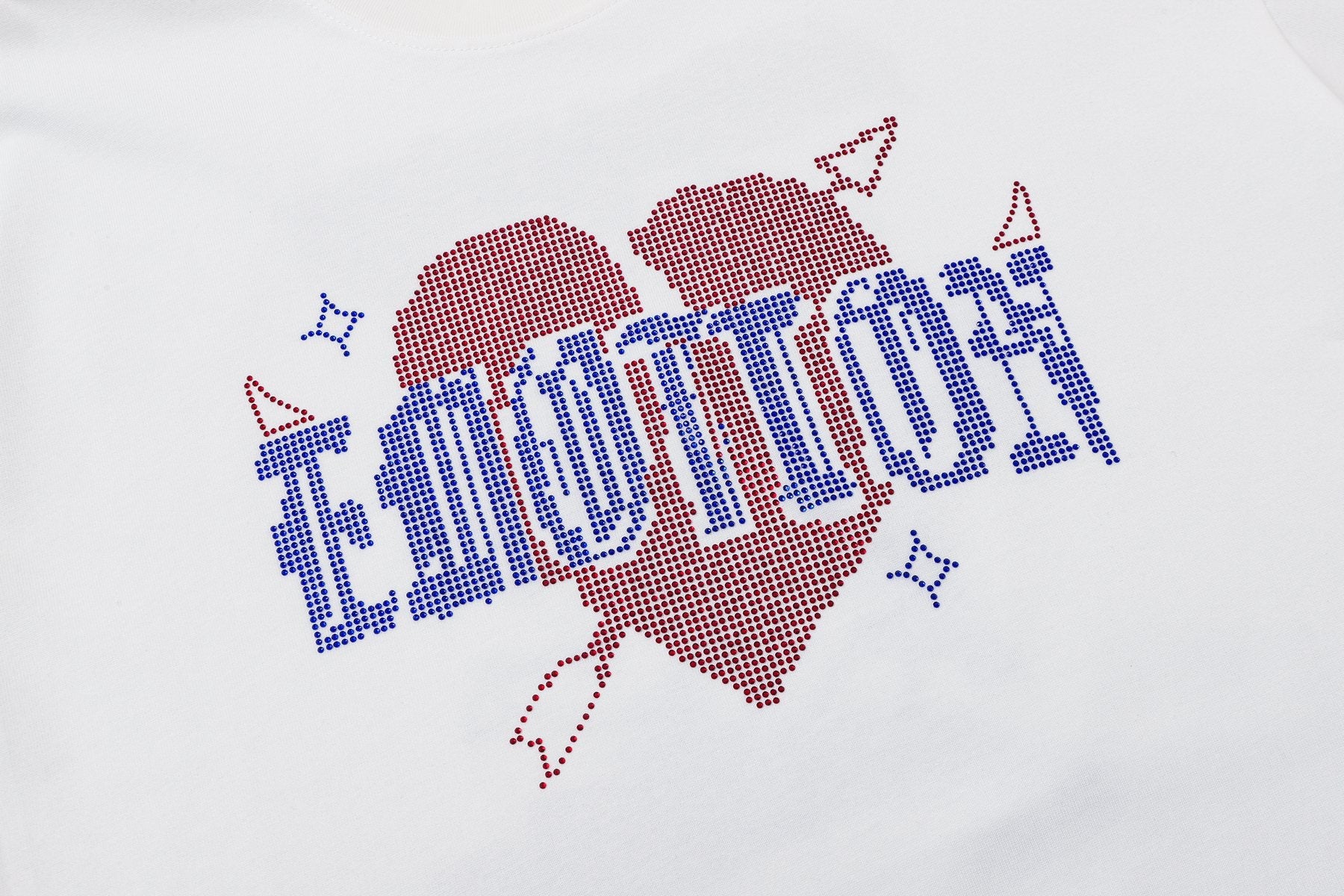 MIXED EMOTION Heart Graphic Short-Sleeve T-Shirt — detail