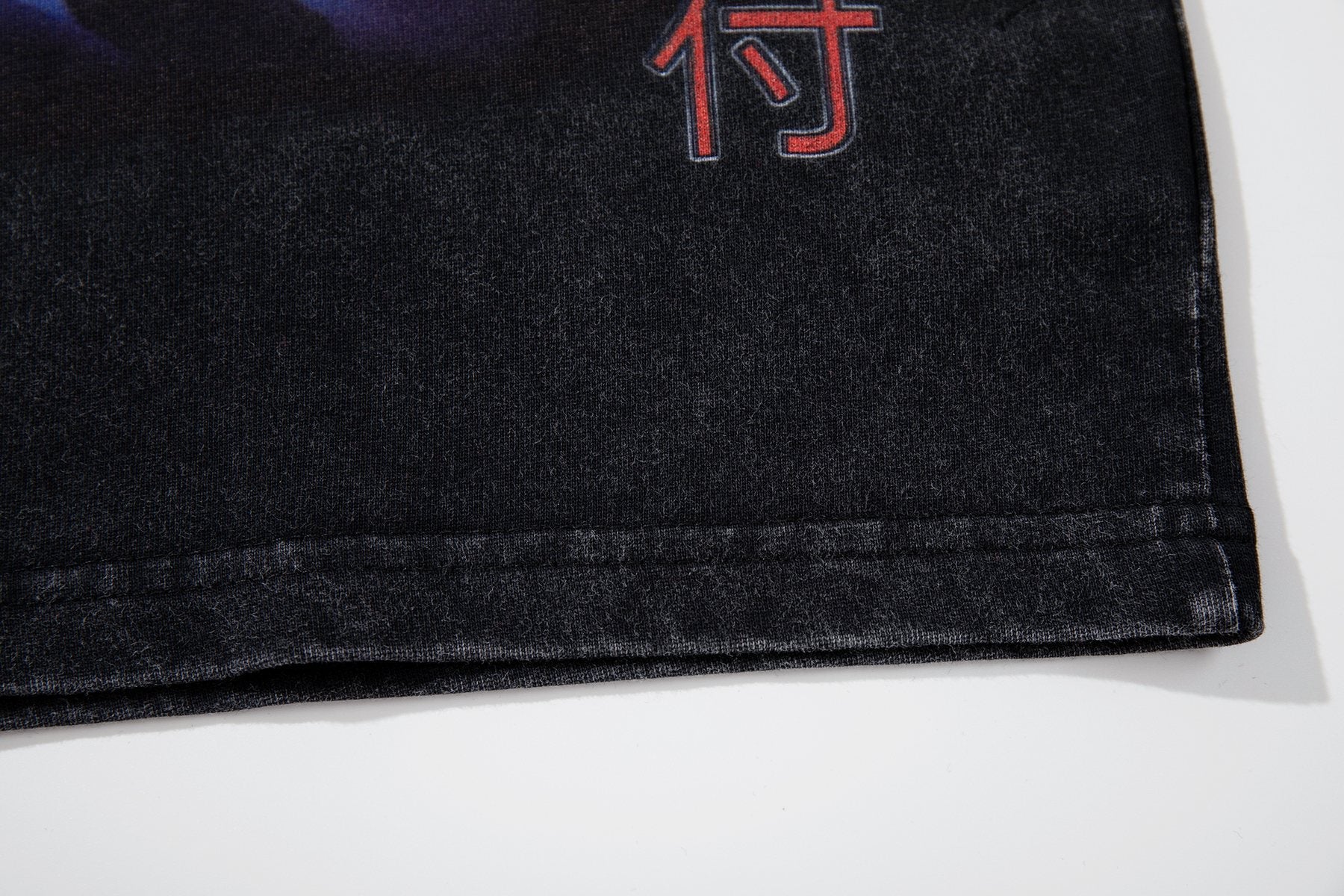 MAJESTIK P71 Rhinestone Graphic T-Shirt — detail