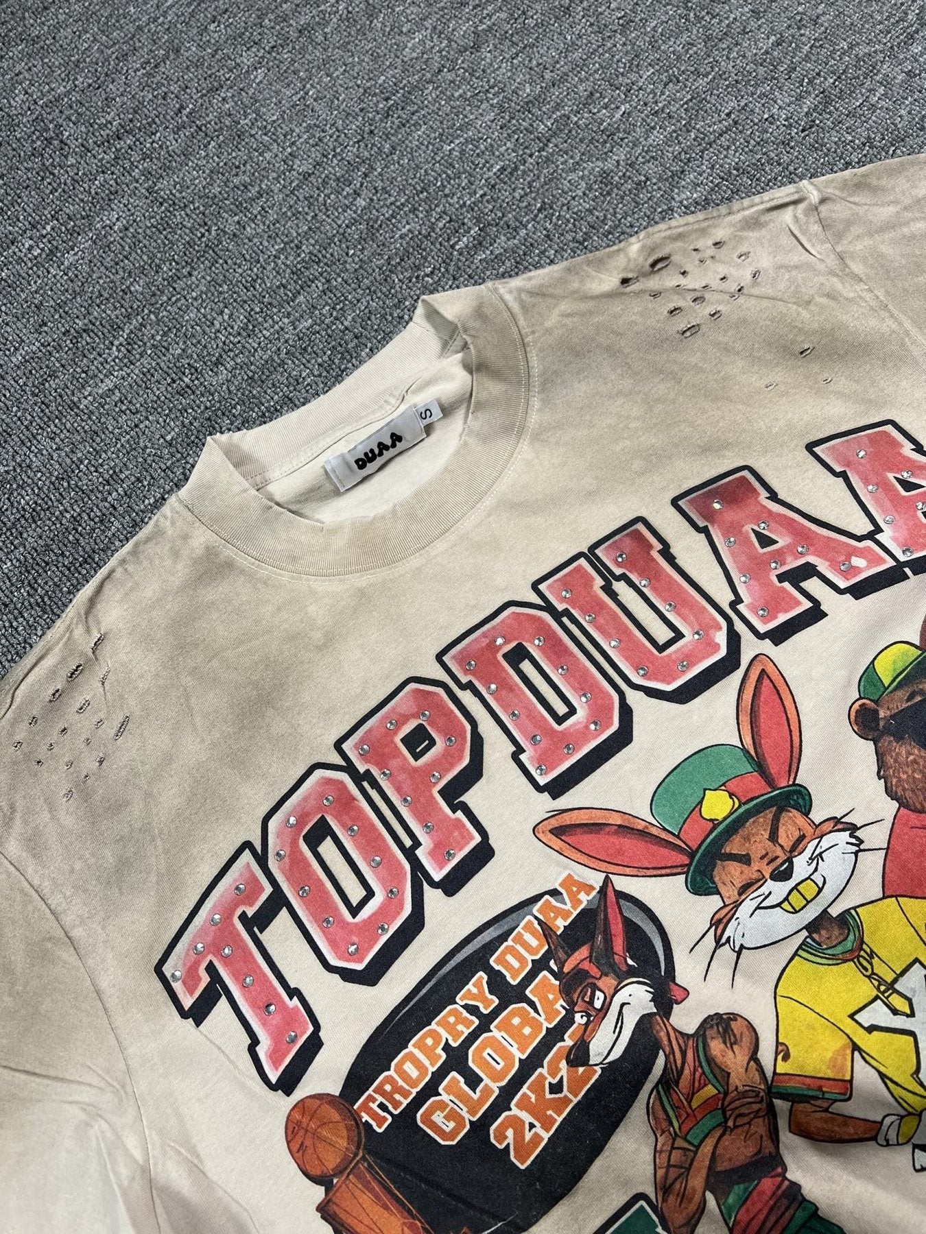 DUAA New Age Basketball Graphic T-Shirt — detail