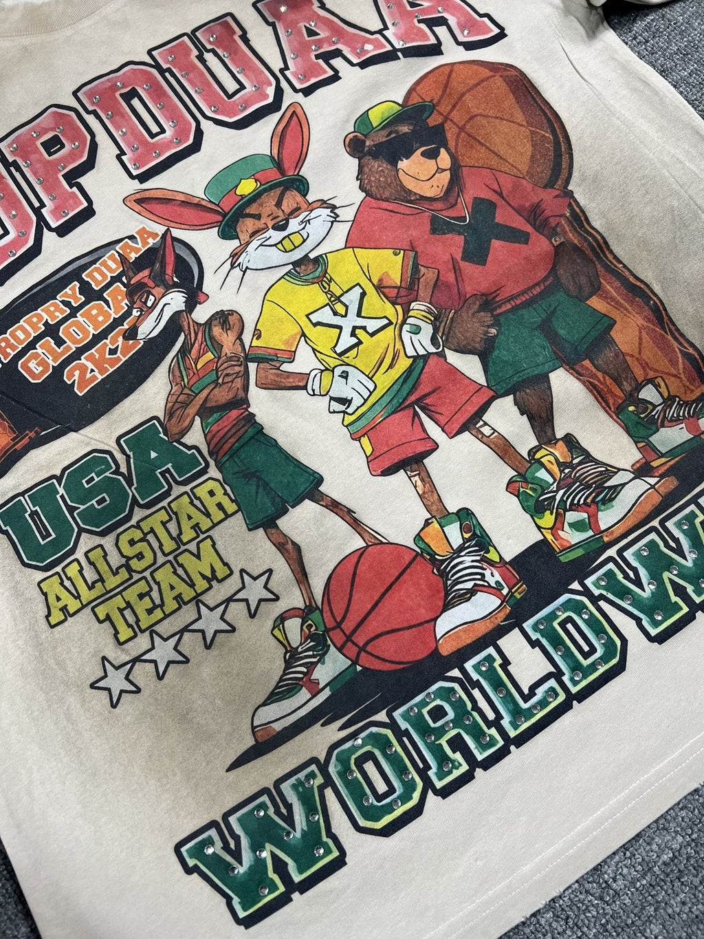 DUAA New Age Basketball Graphic T-Shirt — detail