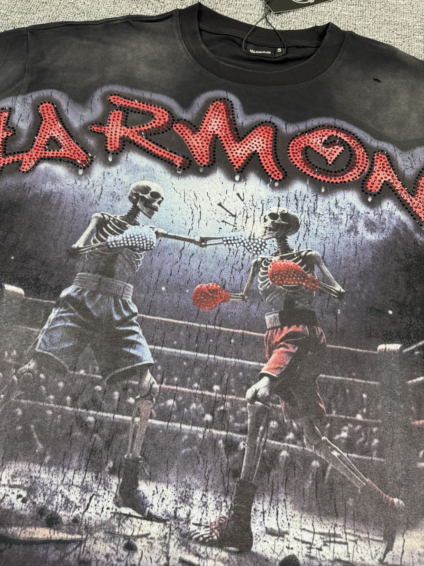 HARMONY New Age Boxing Graphic T-Shirt — detail