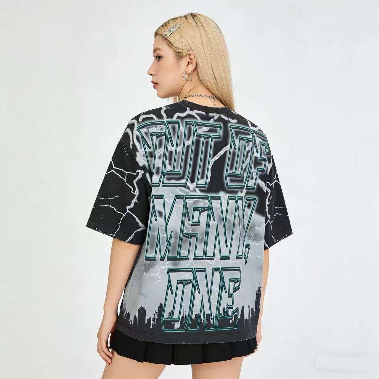 Godspeed Statue of Liberty Graphic T-Shirt — model