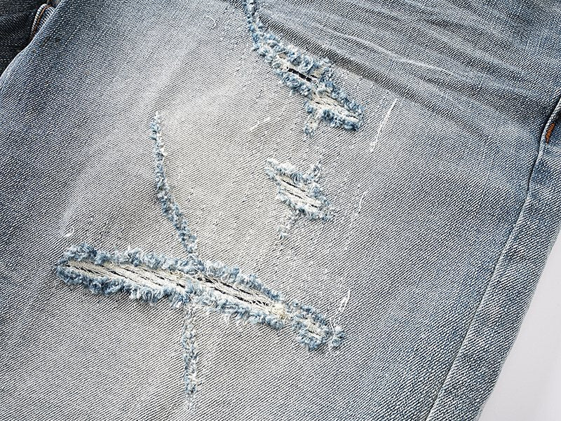 AMIRI Logo Graphic Light Blue Denim Shorts — detail