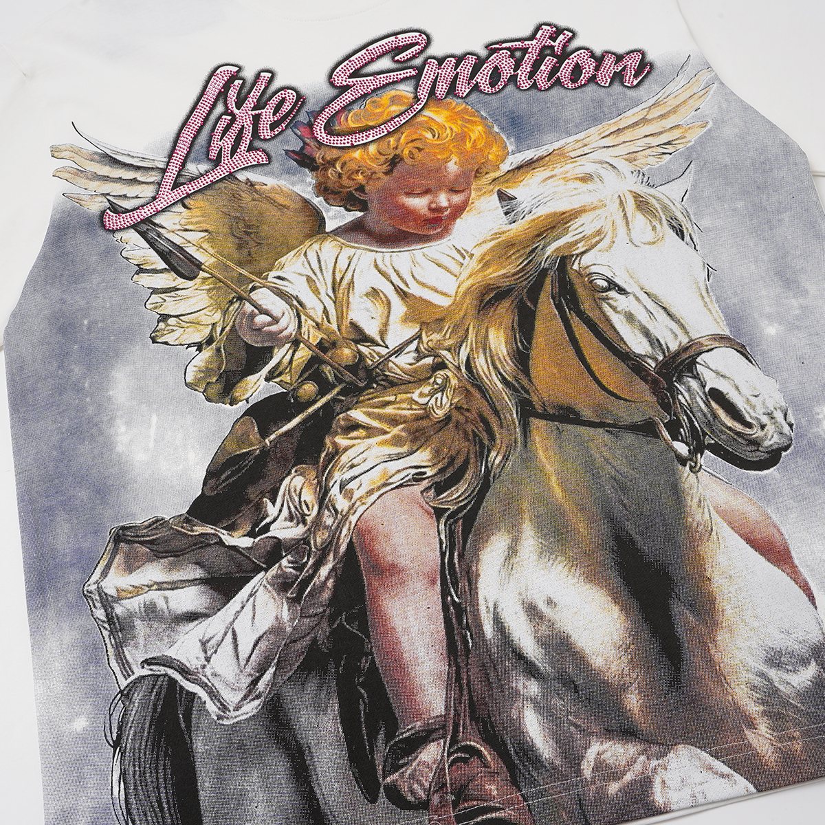 MIXED EMOTION Angel Horse Graphic T-Shirt — detail