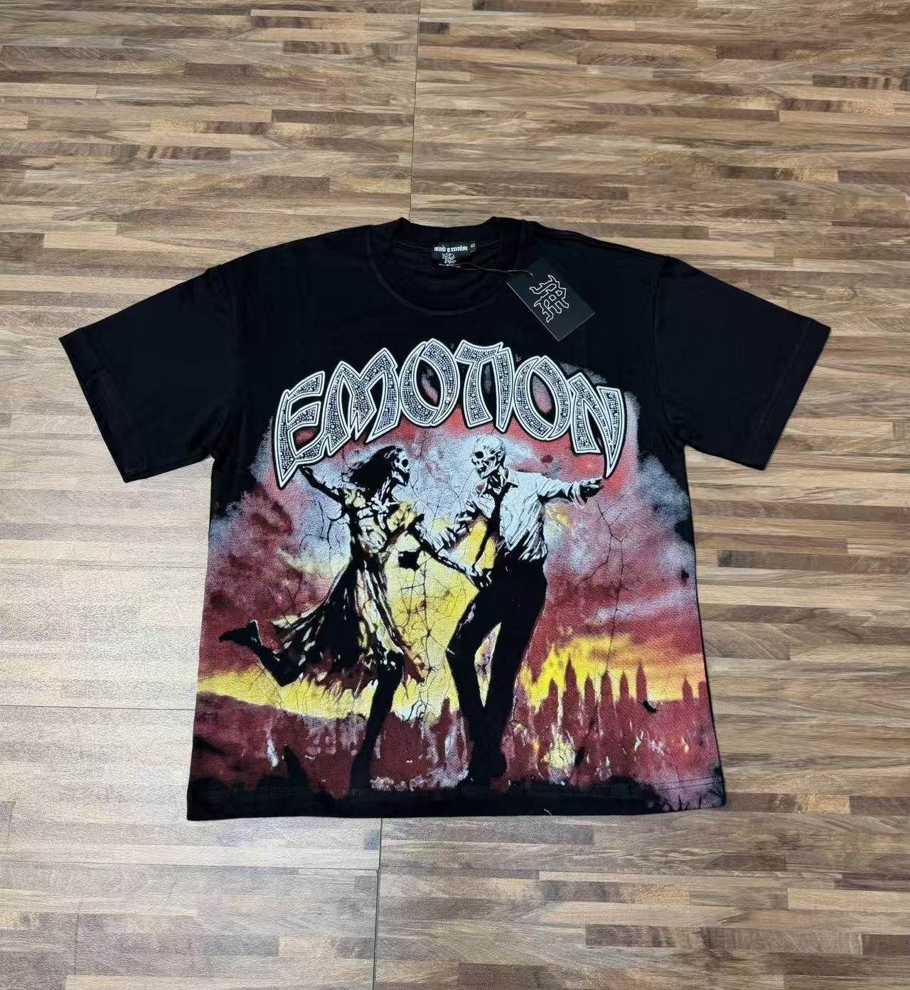 MIXED EMOTION Skeleton Graphic T-Shirt — front