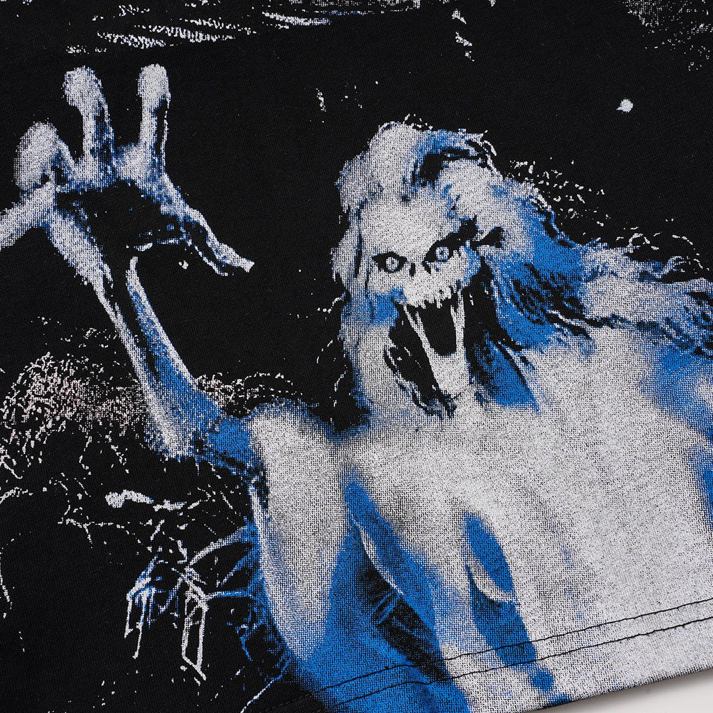 VALE USA Haunted House Ghost Graphic T-Shirt — detail