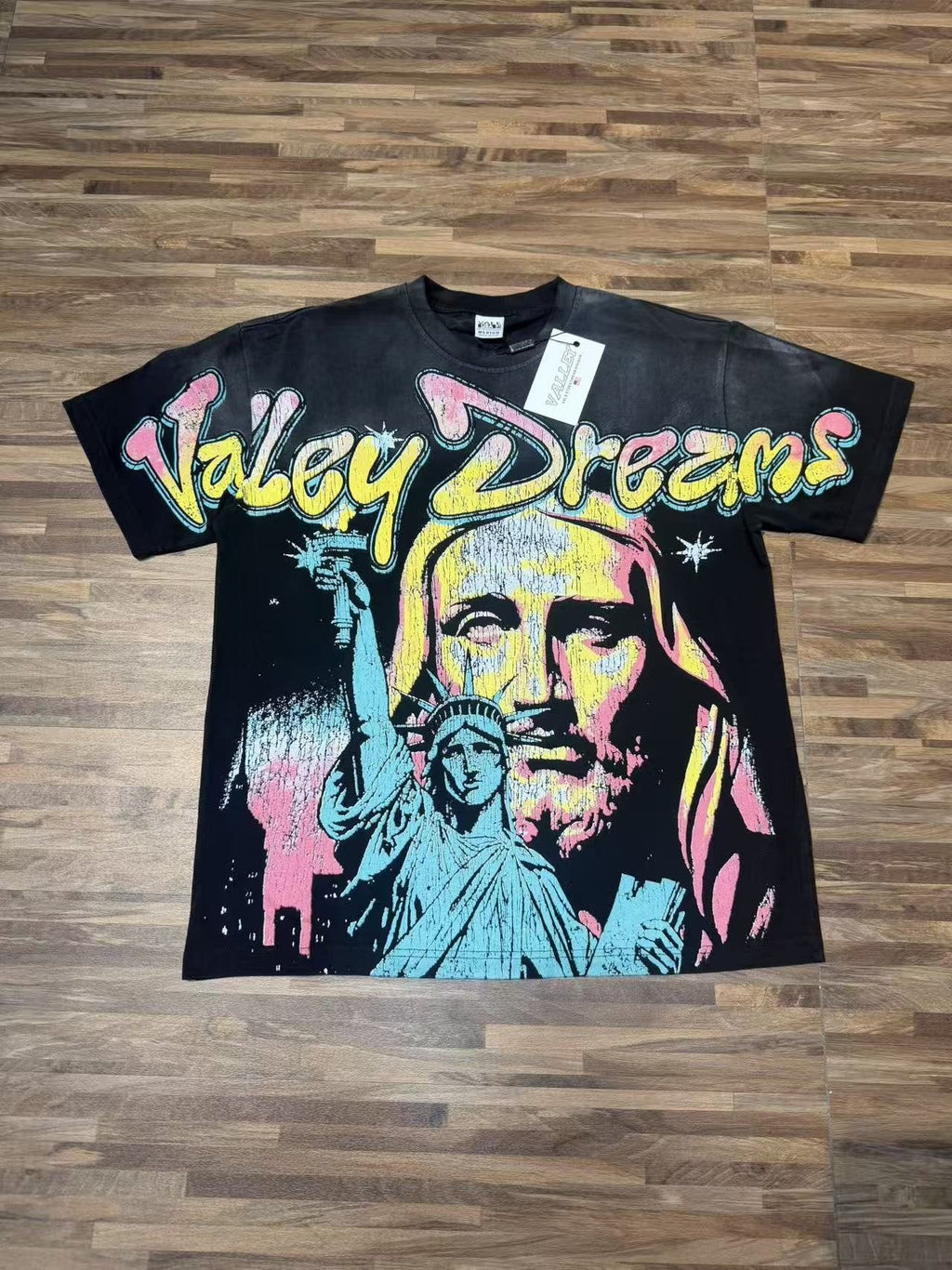 VALLEY Statue Portrait Graphic T-Shirt — front