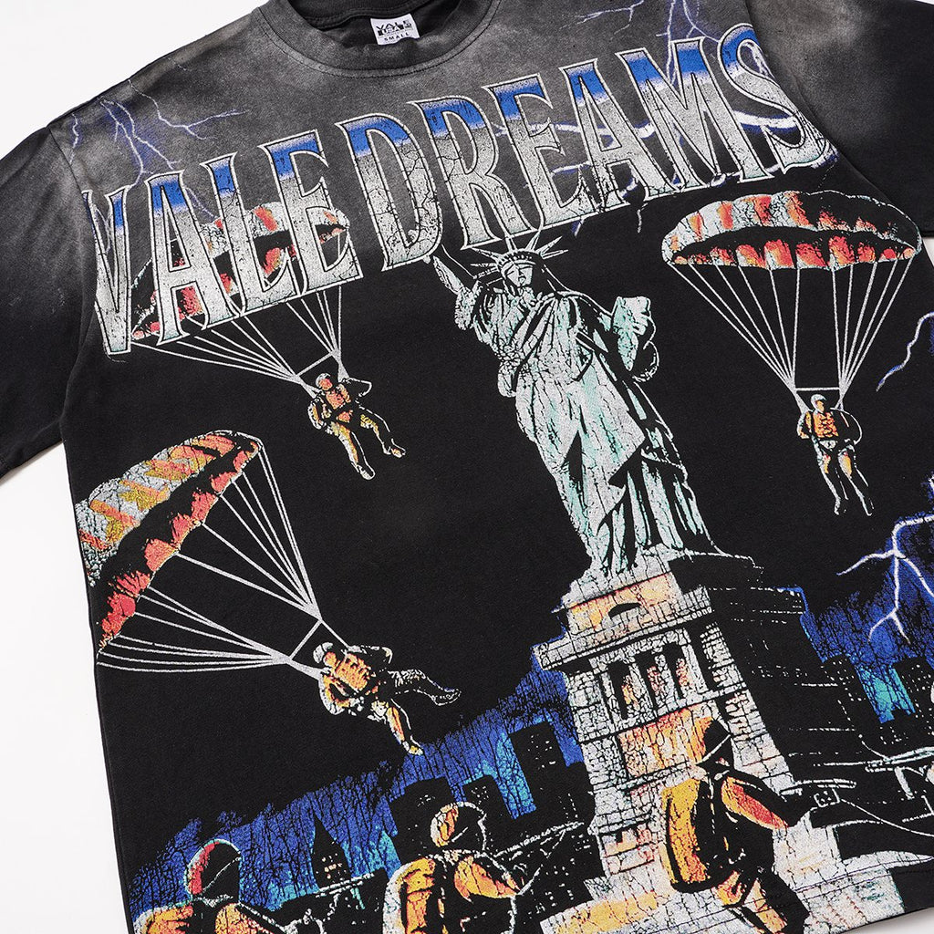 VALLEY Statue of Liberty Parachute Graphic T-Shirt — detail