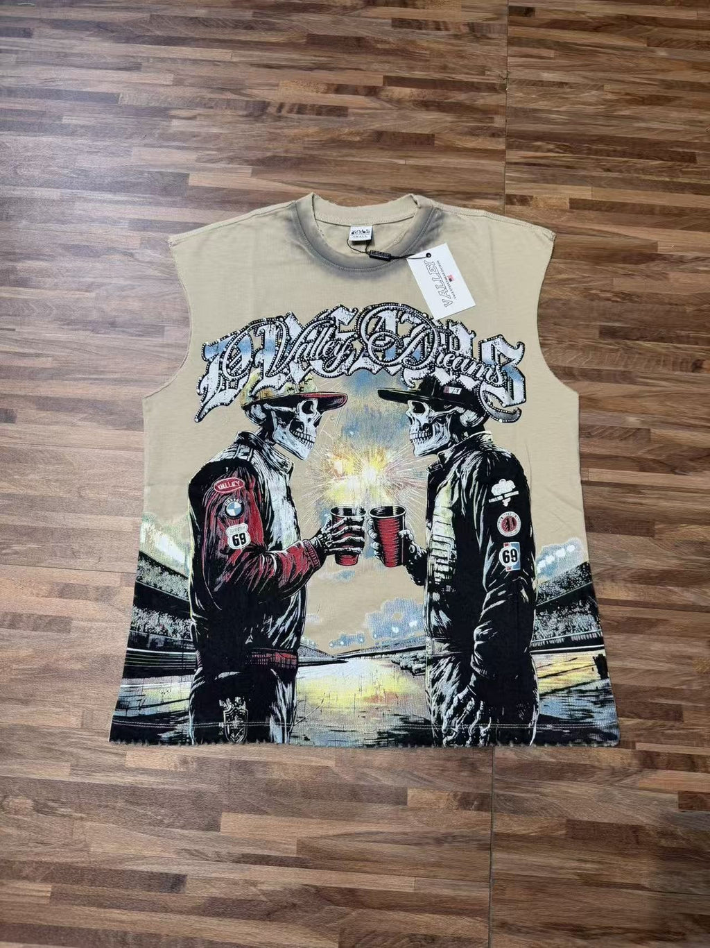 VALLEY Dreams Graphic Sleeveless T-Shirt — front