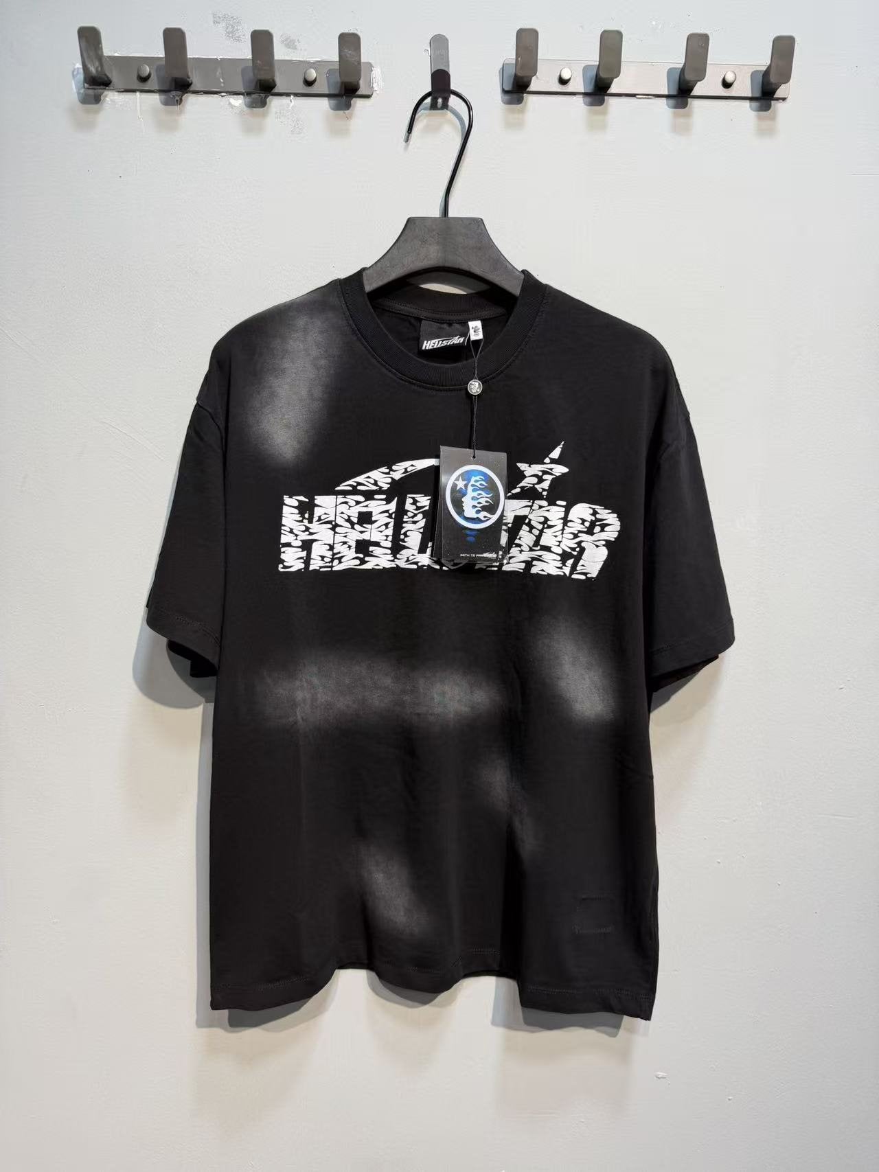 Hellstar Circular Back Graphic Short-Sleeve T-Shirt — front