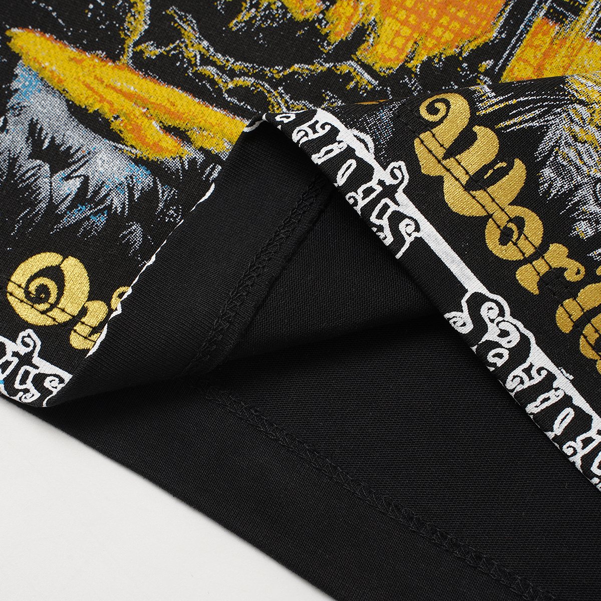 SAINT UFO Alien Graphic Short-Sleeve T-Shirt — detail