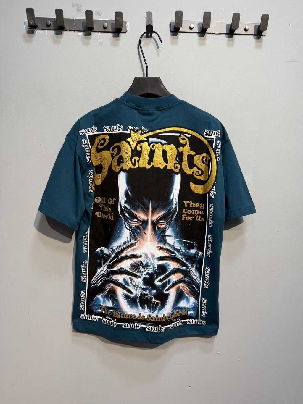 SAINT UFO Alien Graphic Short-Sleeve T-Shirt — back