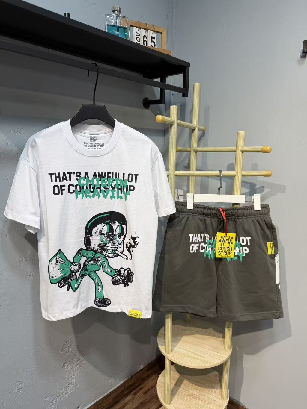 THAT'S A AWFUL LOT OF COUGH SYRUP Graphic Short-Sleeve Set — front