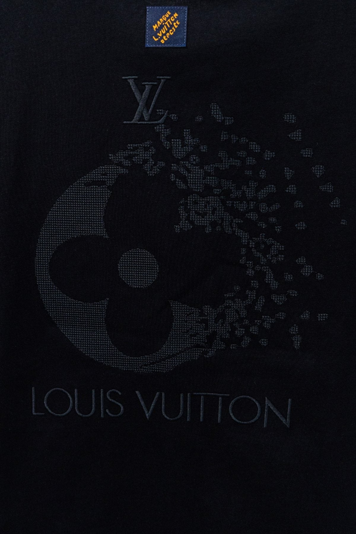 Louis Vuitton*LV Tonal Monogram Graphic T-Shirt — detail