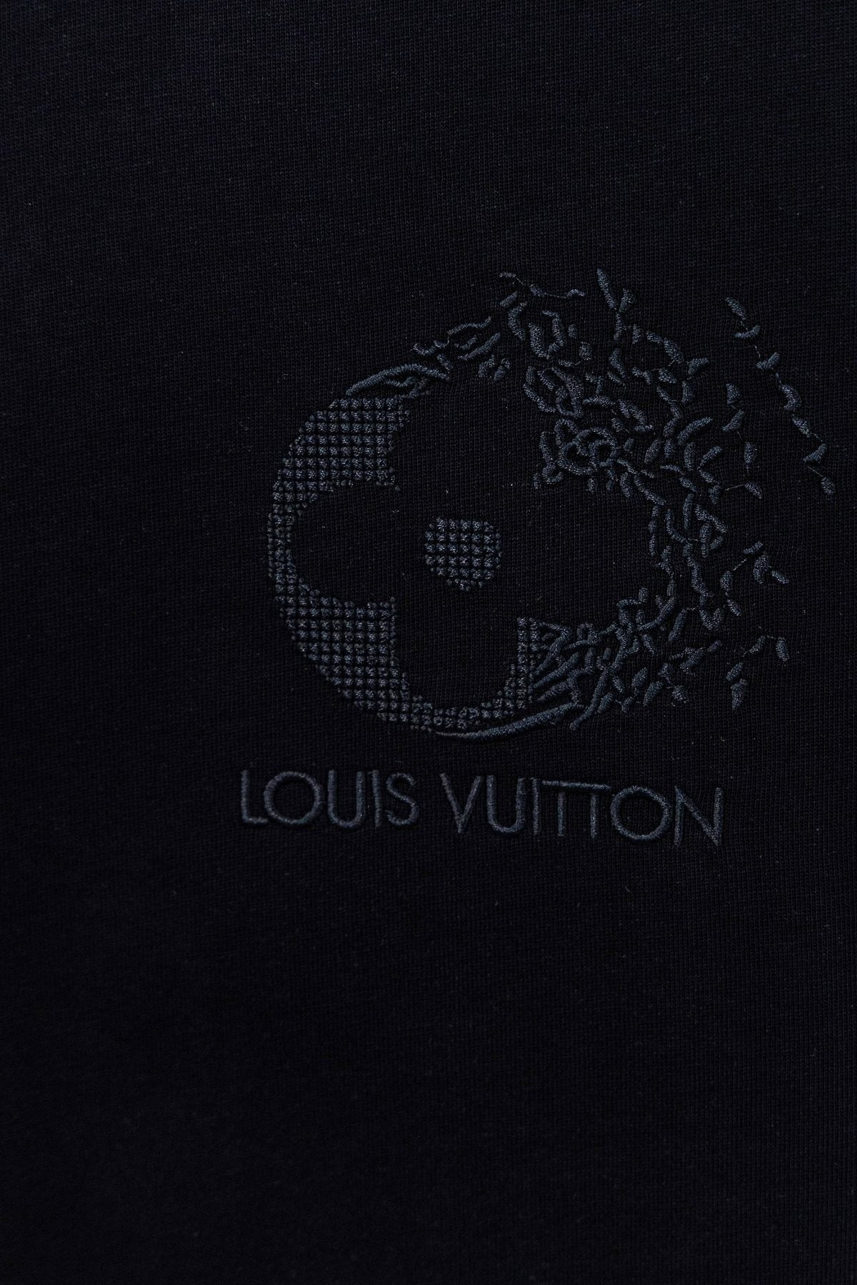 Louis Vuitton*LV Tonal Monogram Graphic T-Shirt — detail
