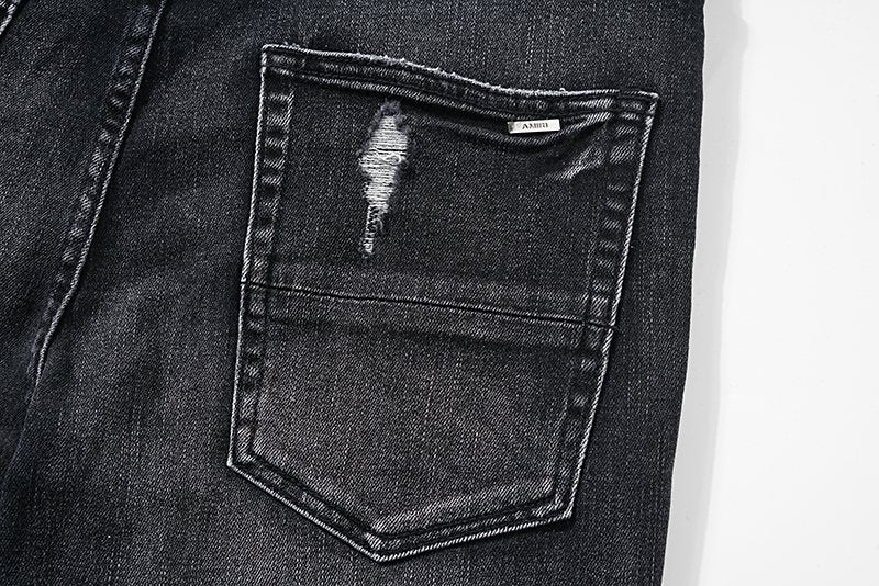 AMIRI Red Letter Graphic Washed Jeans — detail