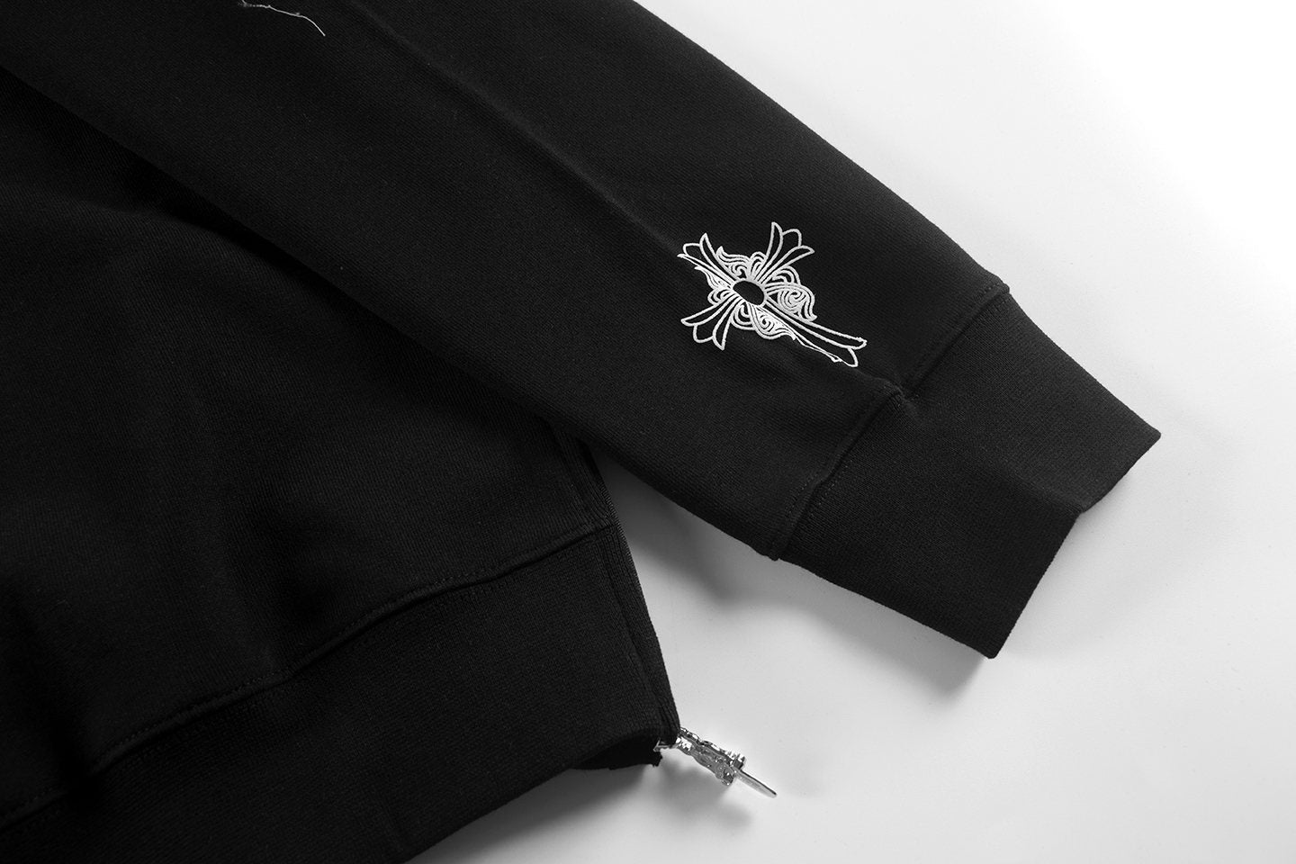 Chrome Hearts Horseshoe Graphic Crewneck Sweatshirt — detail