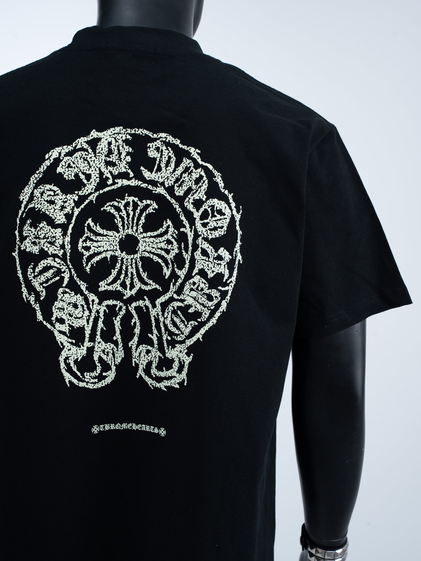 Chrome Hearts Sanskrit Horseshoe Cross Graphic T-Shirt — detail