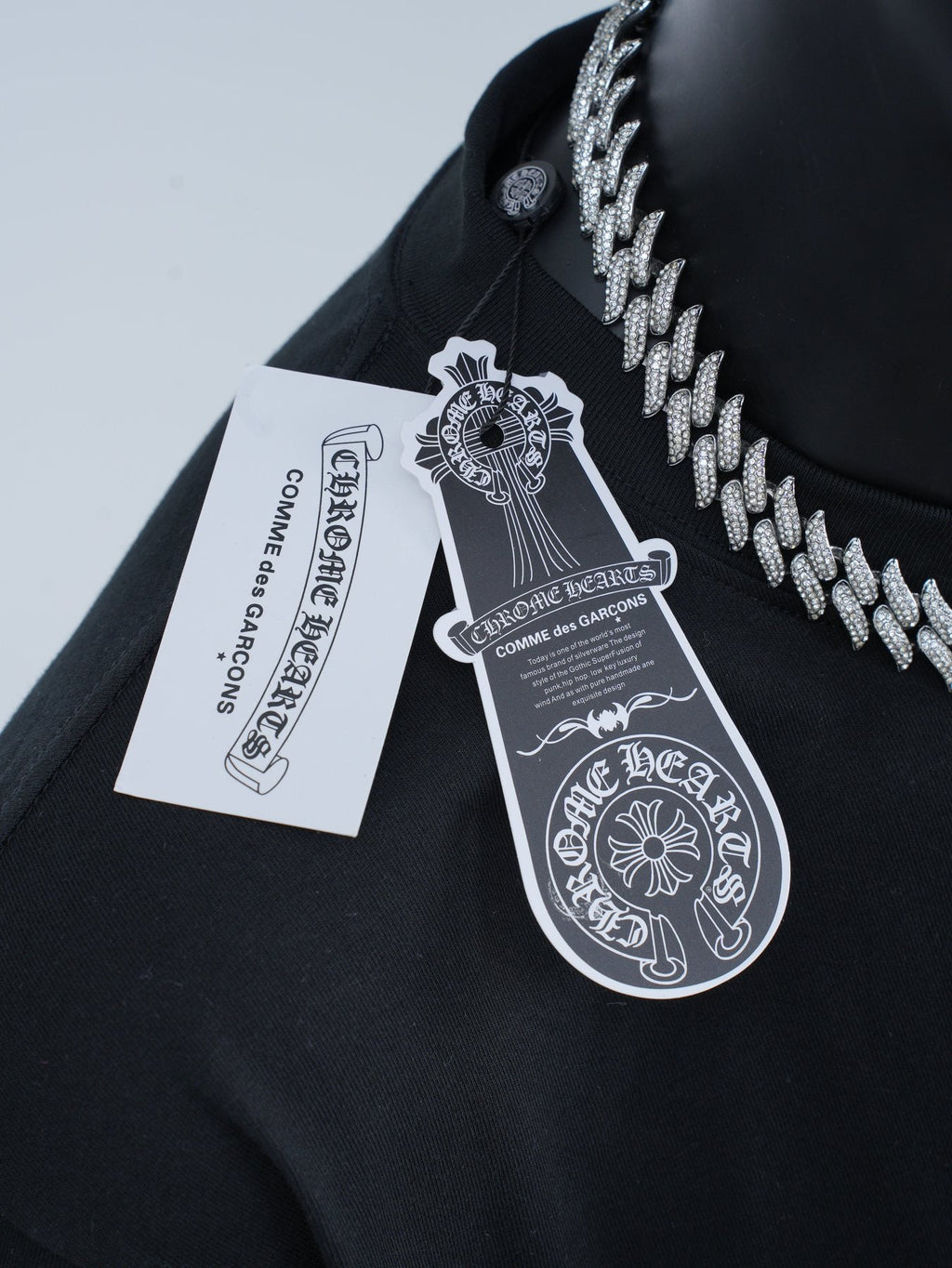 Chrome Hearts Horseshoe Slogan Graphic T-Shirt — hang_tag