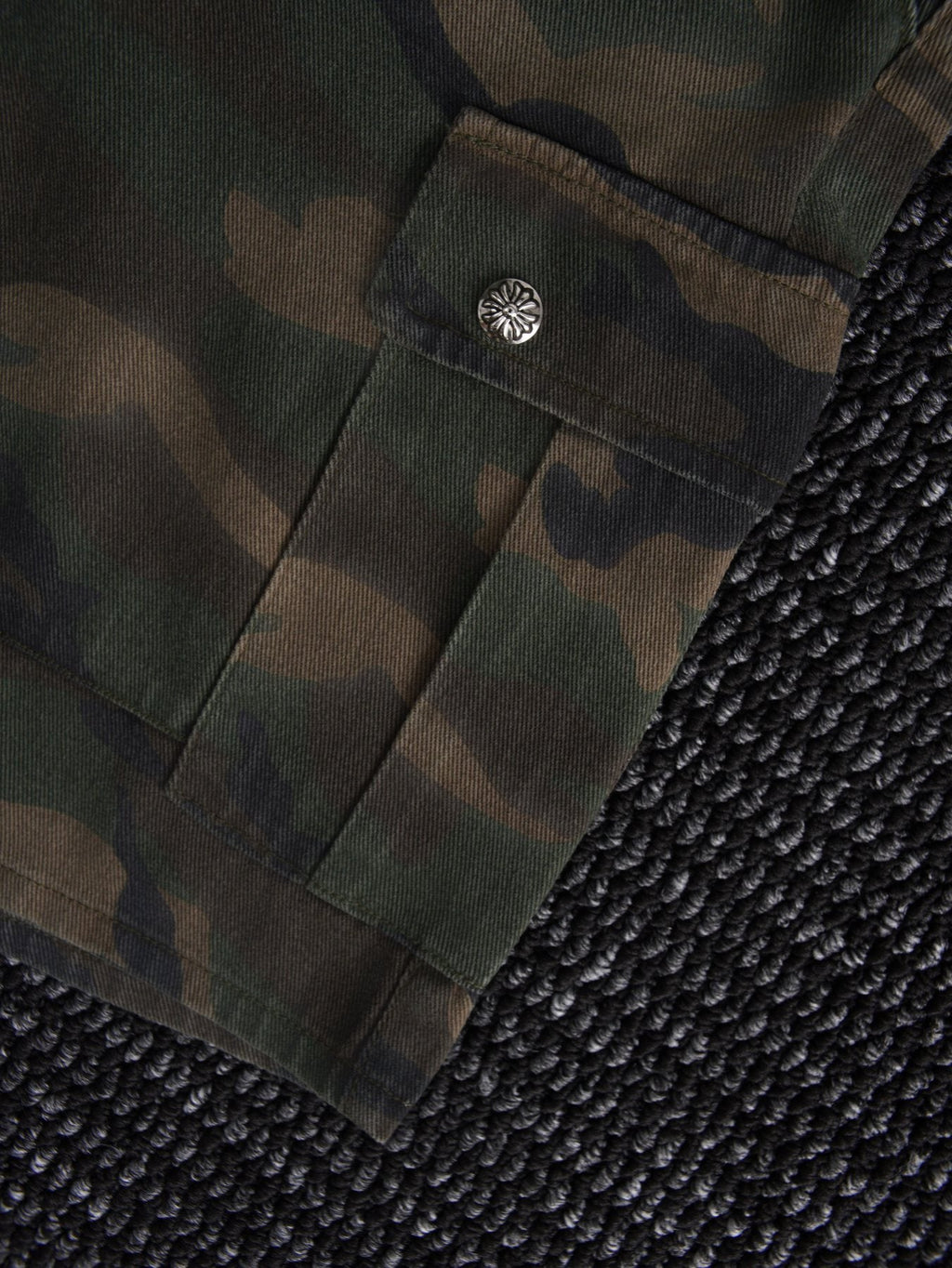 Chrome Hearts Green Camo Cargo Shorts — detail