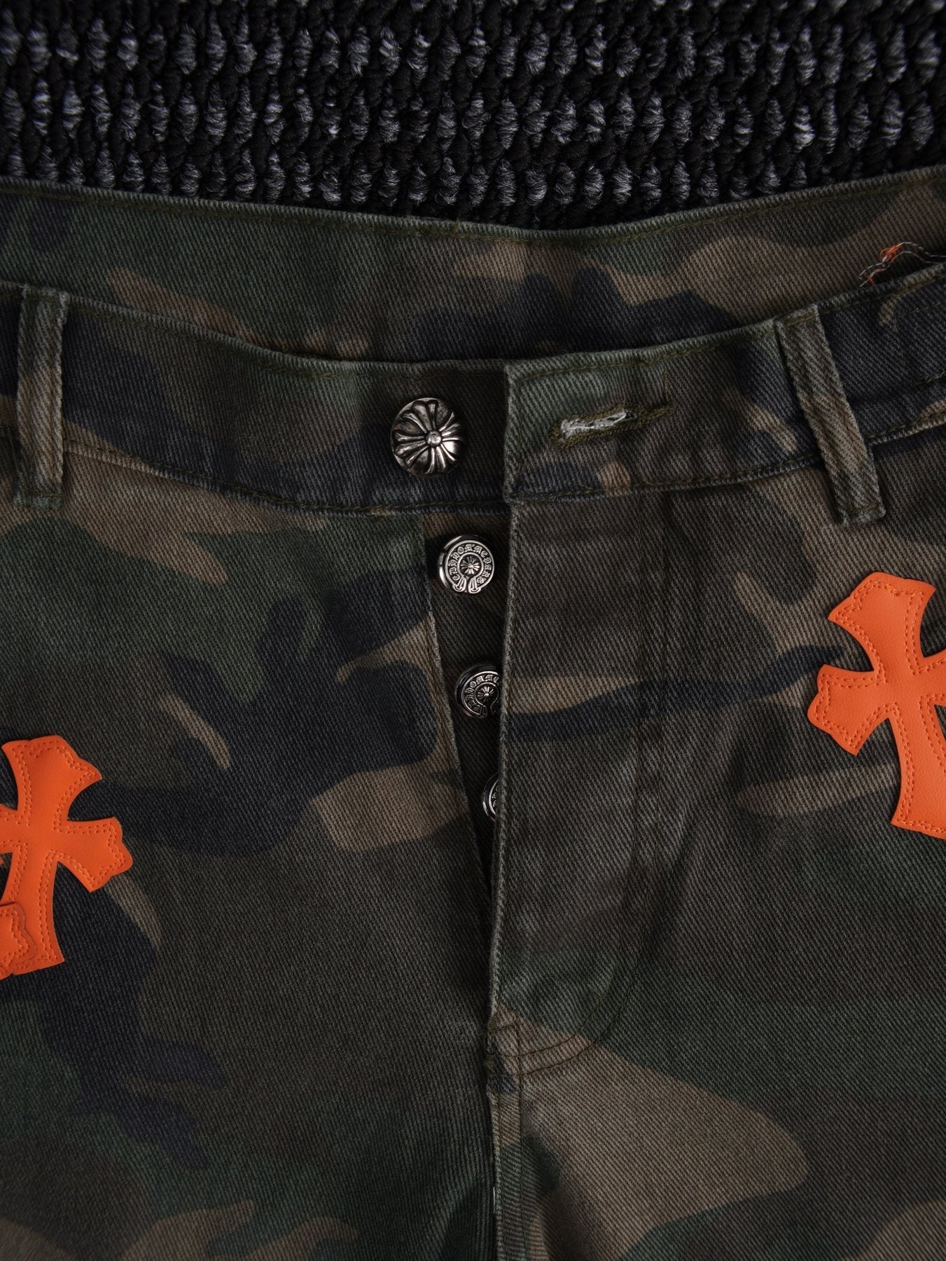Chrome Hearts Green Camouflage Cargo Shorts — detail