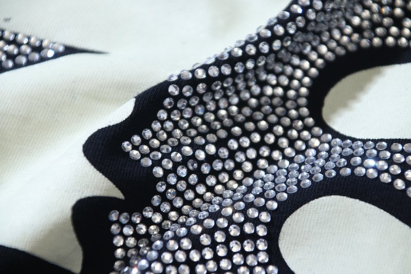 Hellstar Star Flame Rhinestone Graphic T-Shirt — detail