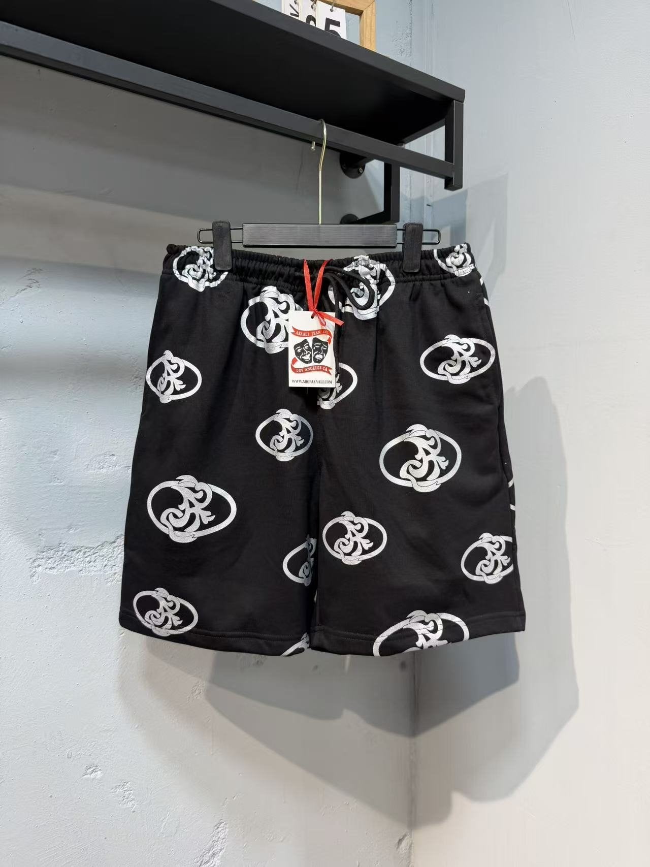 ASAALL Graphic Print Shorts - Black — hero