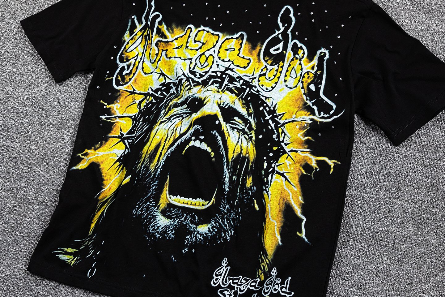 Glo Gang Bear Graphic Short-Sleeve T-Shirt — detail