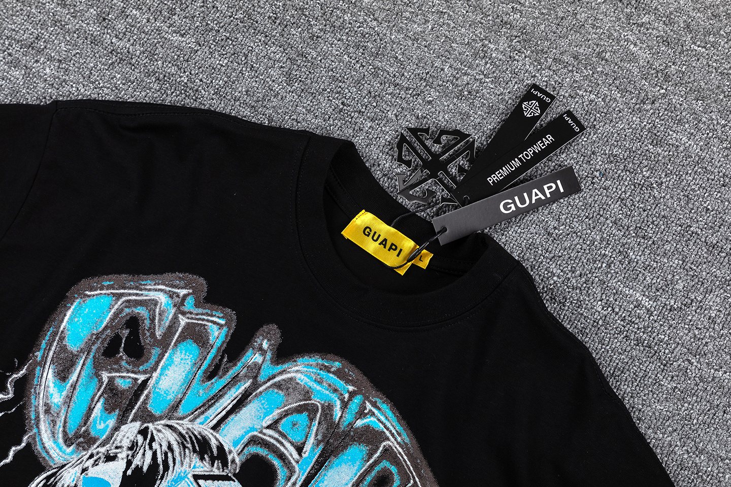 GUAPI Blue Graphic Short-Sleeve T-Shirt — hang_tag