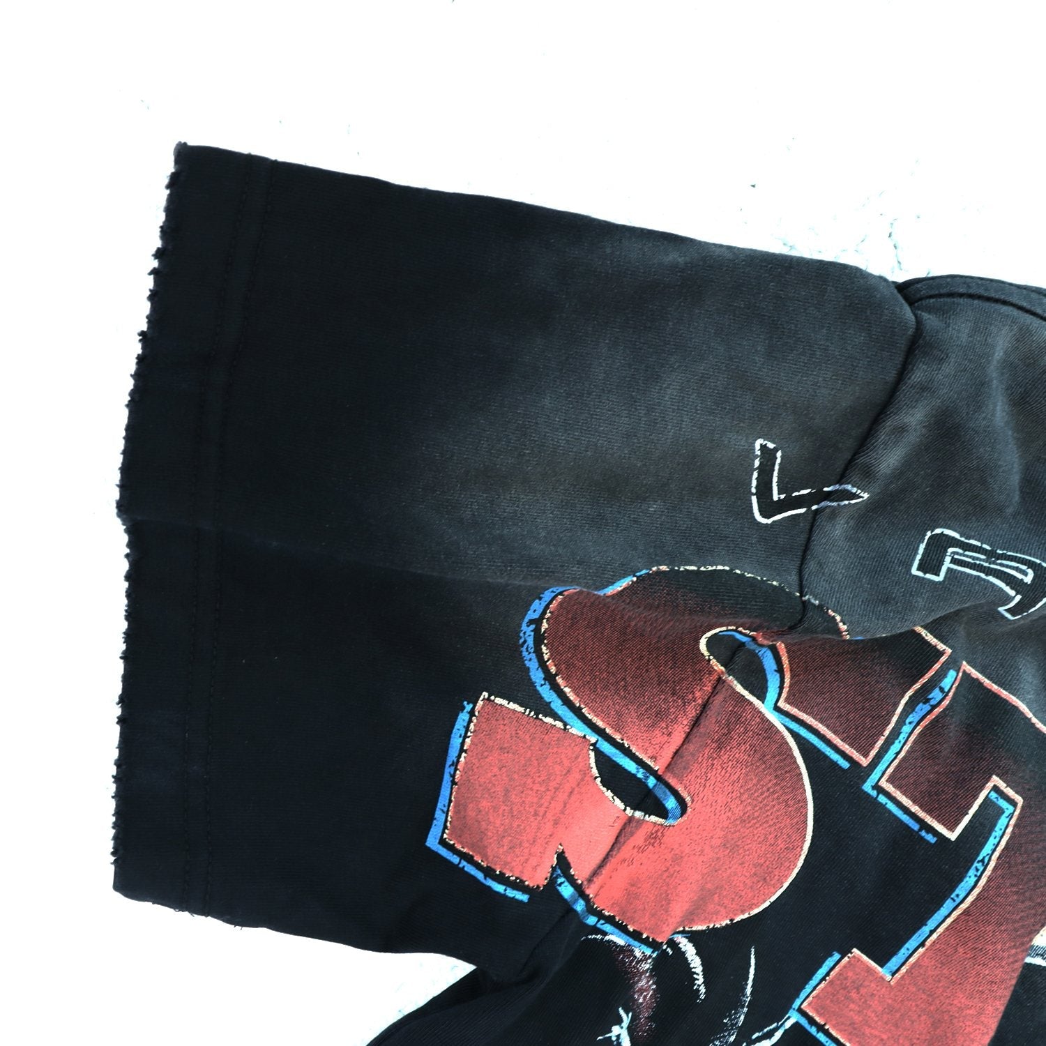 Valley Dreams Sports Stars Thorn Heart Graphic T-Shirt — detail