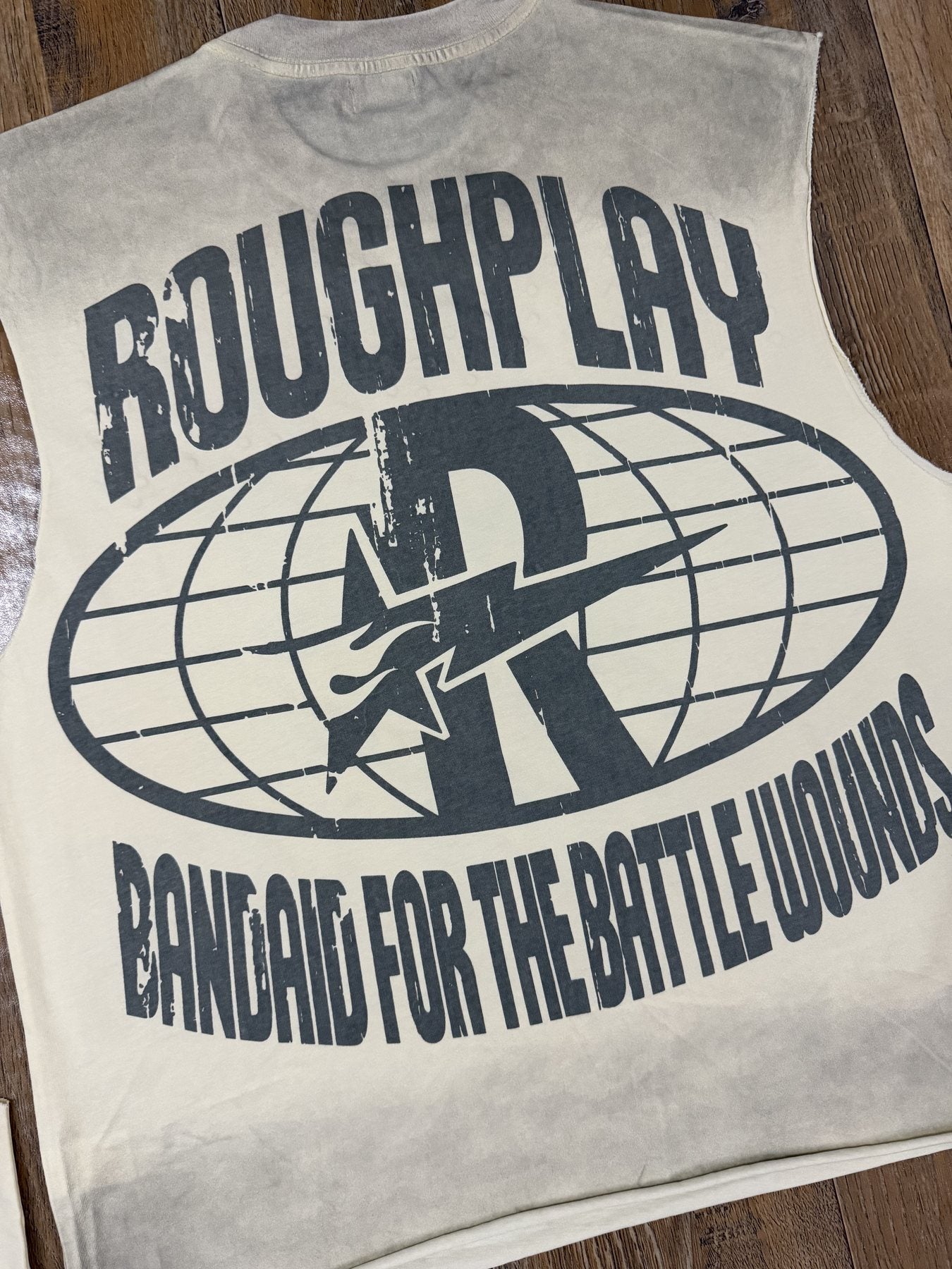 Rough Play Warning Globe Graphic Sleeveless T-Shirt — detail