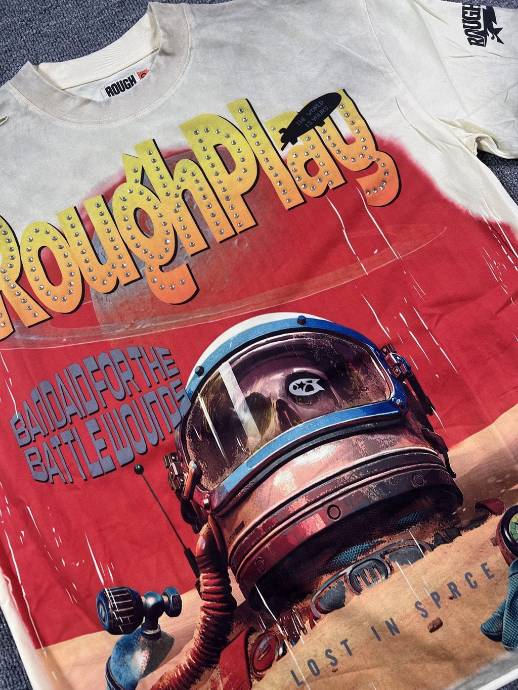 Rough Play Astronaut Graphic Short-Sleeve T-Shirt — detail