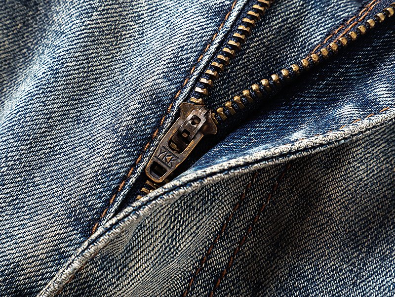 VALABASAS Light Blue Flared Jeans — detail