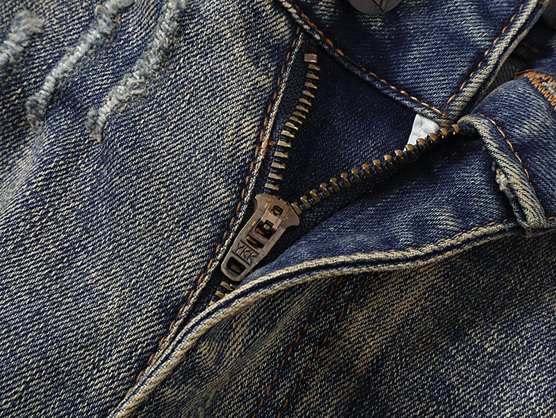 VALABASAS Washed Distressed Blue Jeans with Rear Patch — detail