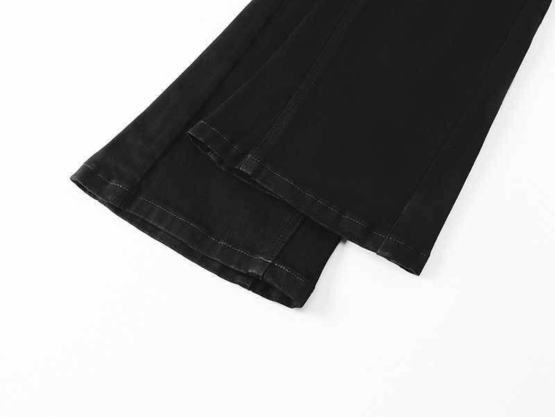 VALABASAS Distressed Flared Jeans — detail
